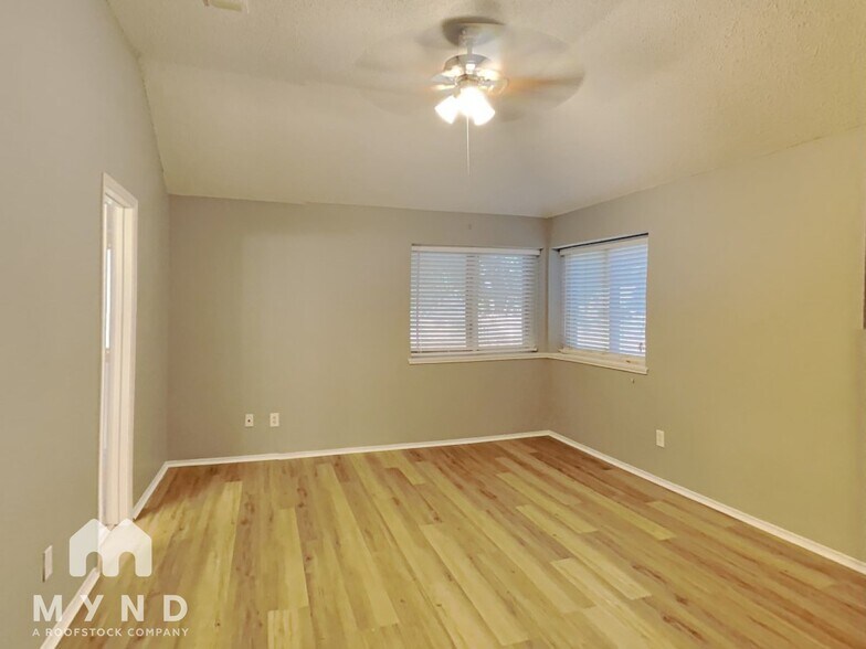 Building Photo - 8517 Brushy Creek Trail