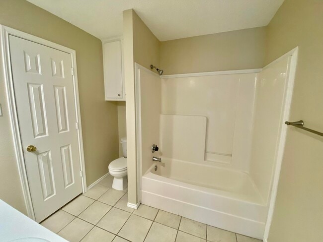 Building Photo - 8107 Temple Ave