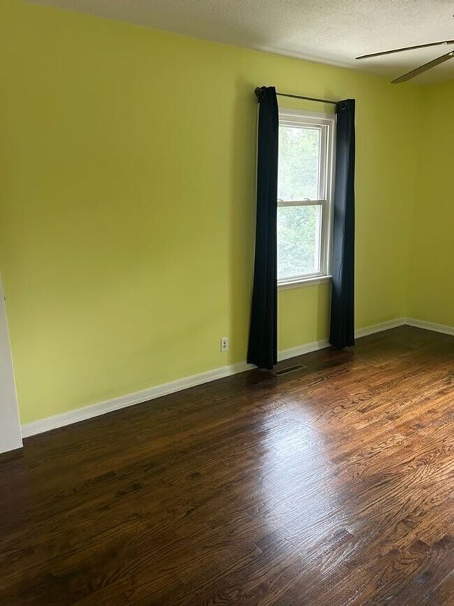 Building Photo - COMING SOON! Beautiful 4 Bedroom Home in N...