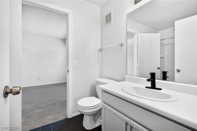 Building Photo - 224 Star Cluster Cir