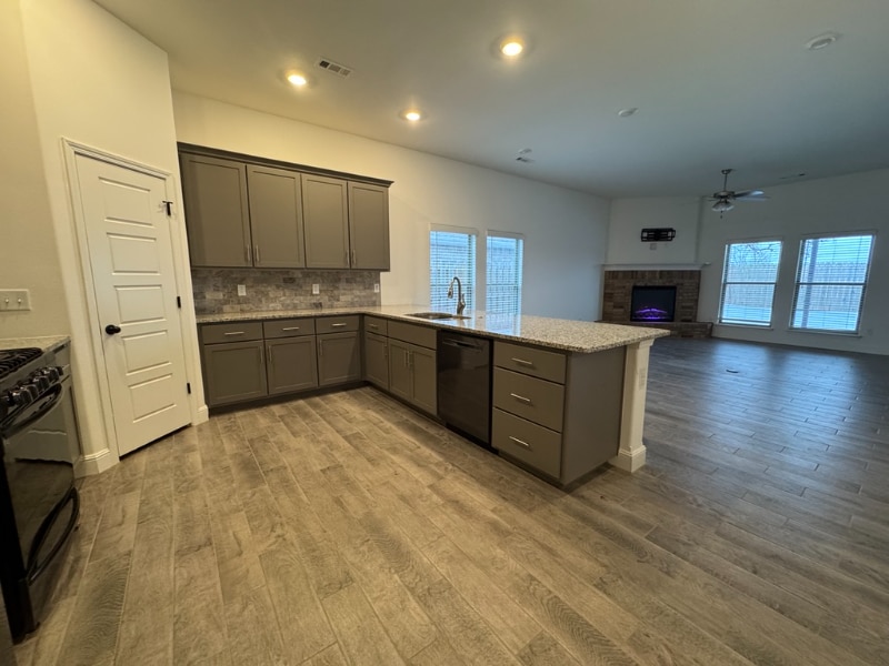 Building Photo - 424 NW 59th Ave