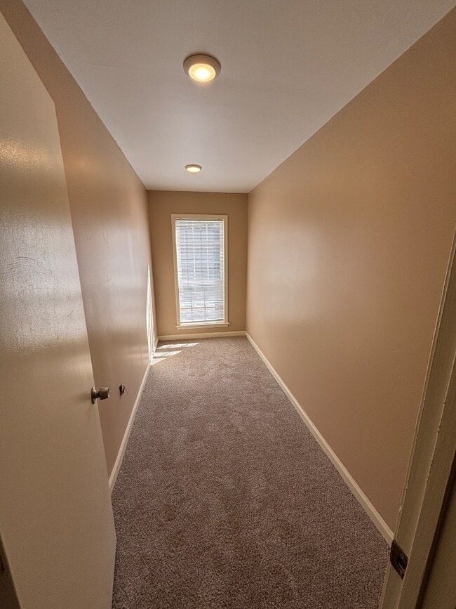 Building Photo - 6341 Wedgewick Cove