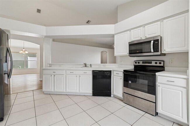 Building Photo - 2222 Roanoke Springs Dr