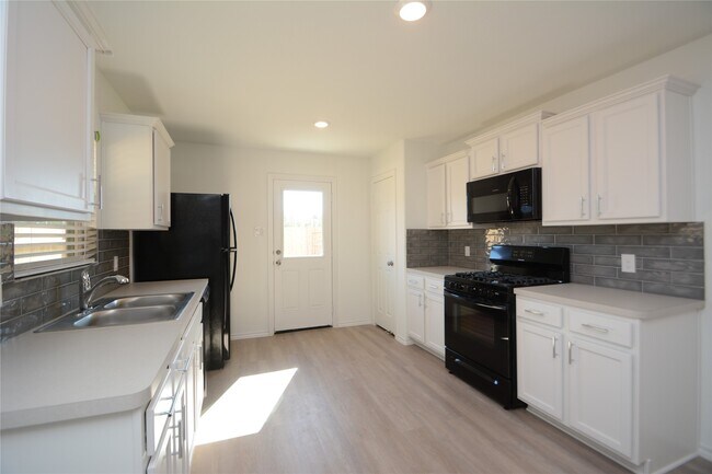 Building Photo - 1319 Winding Willow Dr