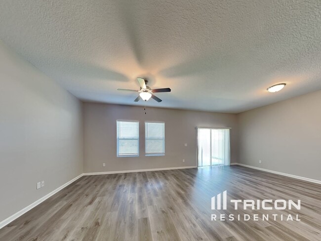 Building Photo - 15121 Sora St