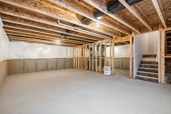 Building Photo - 2214 Macatawa Ln