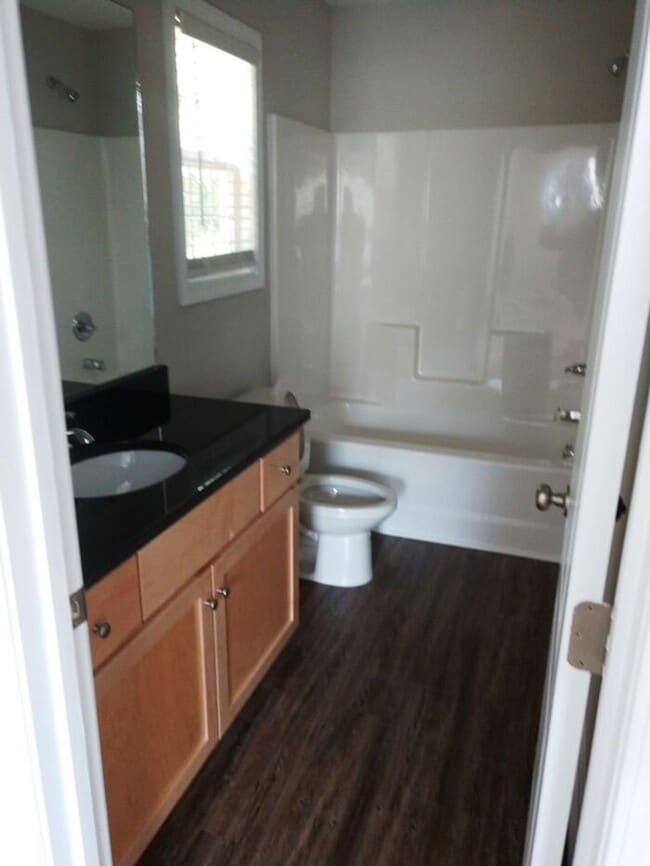 Building Photo - Newer townhouse in Granite Quarry location!!