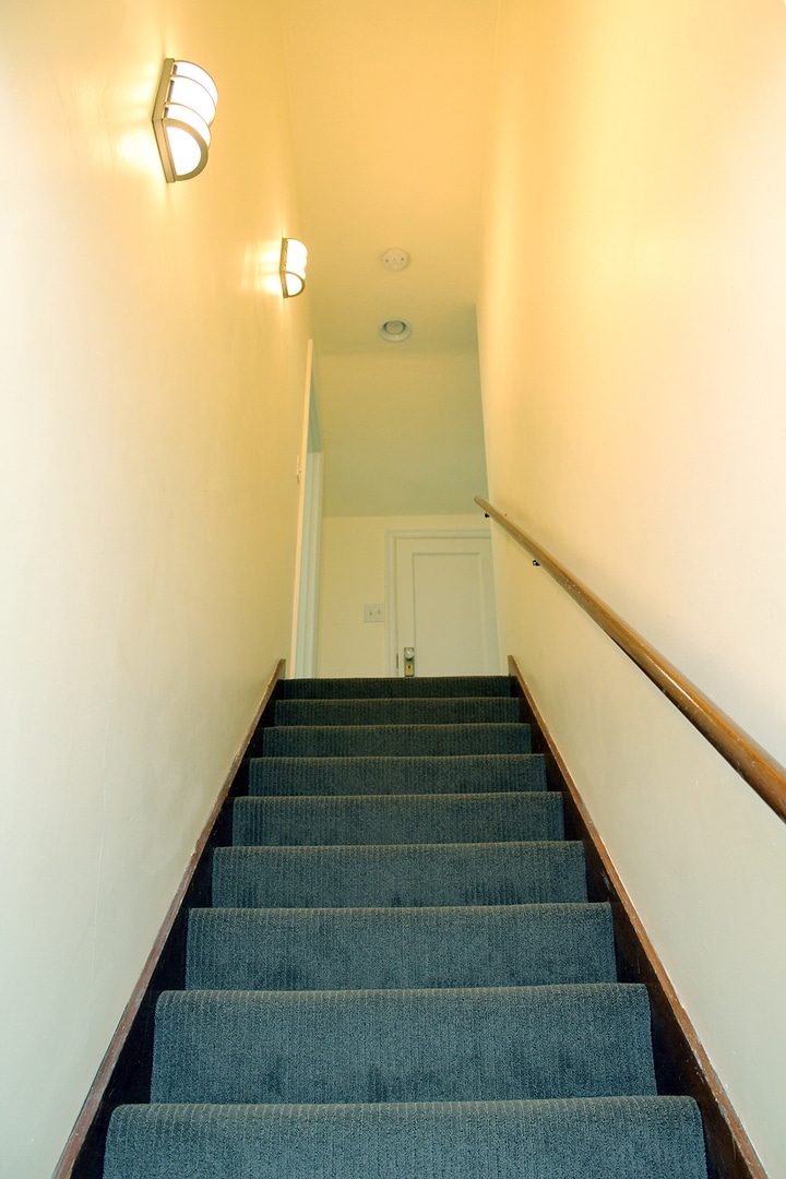 Building Photo - 9134 SE Ankeny St