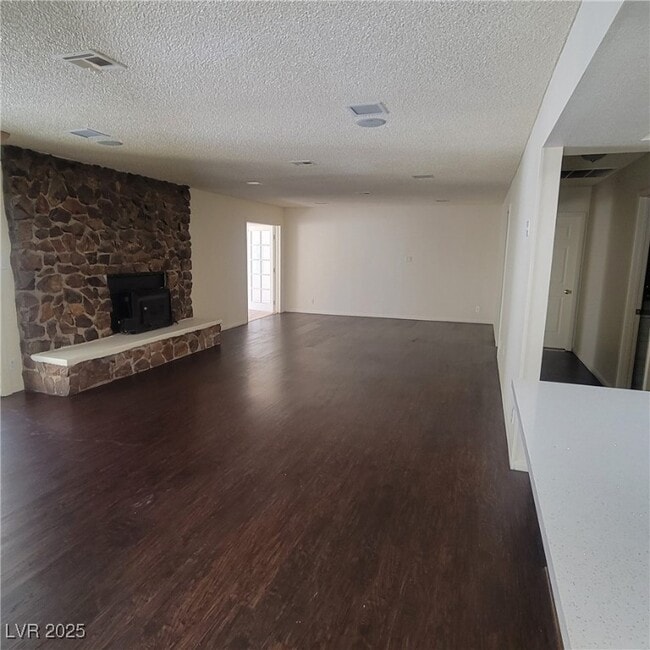 Building Photo - 6761 Holmby Ave