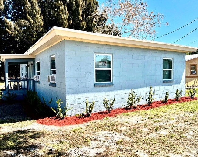 Building Photo - 1308 N 21st St