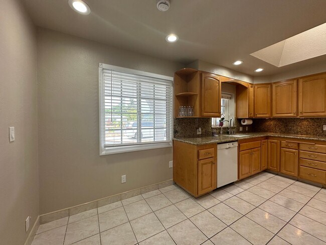 Building Photo - Newly Remodeled | 4 Bedrooms (2 Masters) |...