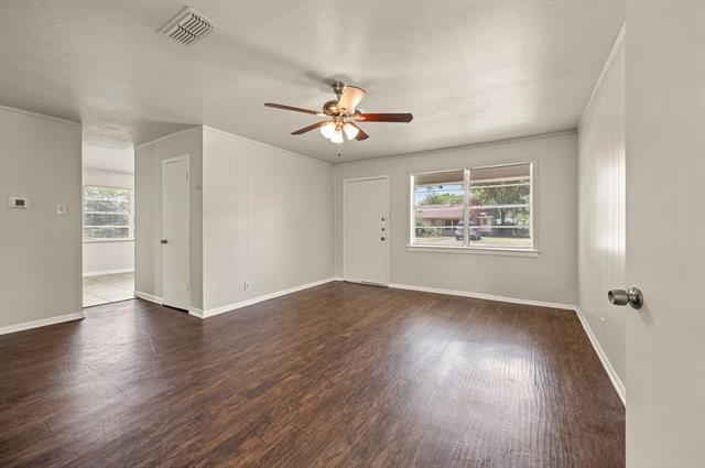 Building Photo - 5213 Santa Rosa Dr