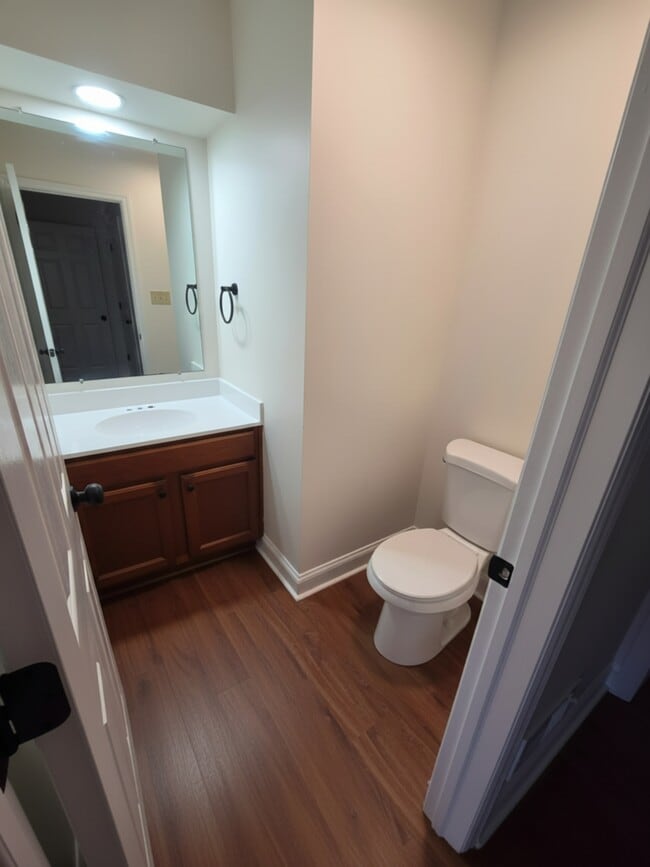 Building Photo - 521 Cobblestone Ln