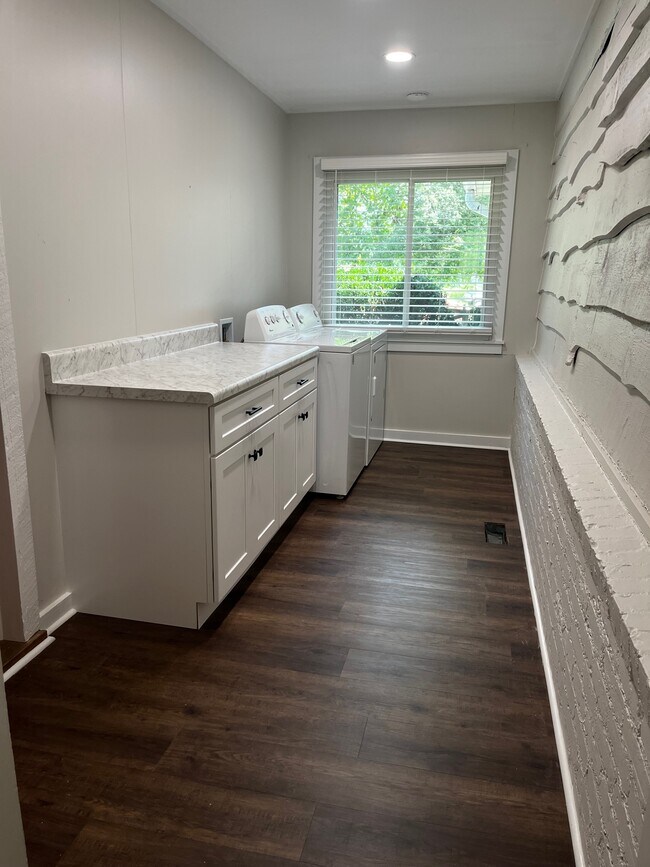 Building Photo - 3269 US-176