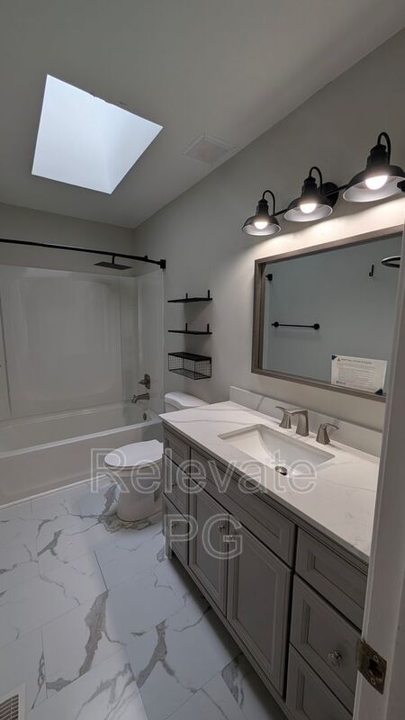 Building Photo - 12 Cottontree Ct