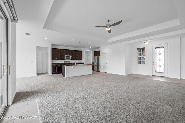 Building Photo - 285 Loymer Cir