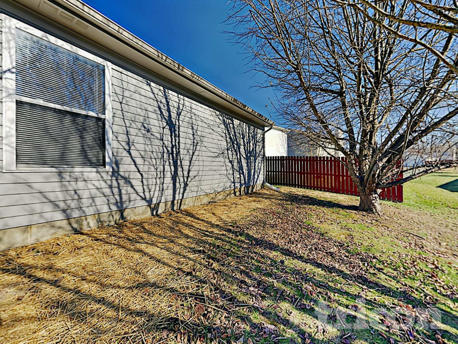 Building Photo - 1697 Willowview Ln
