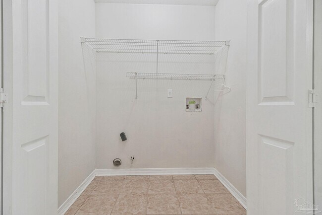 Building Photo - 2037 Marquesas Ln