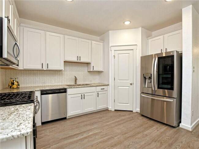 Building Photo - 116 Nogalito Wy