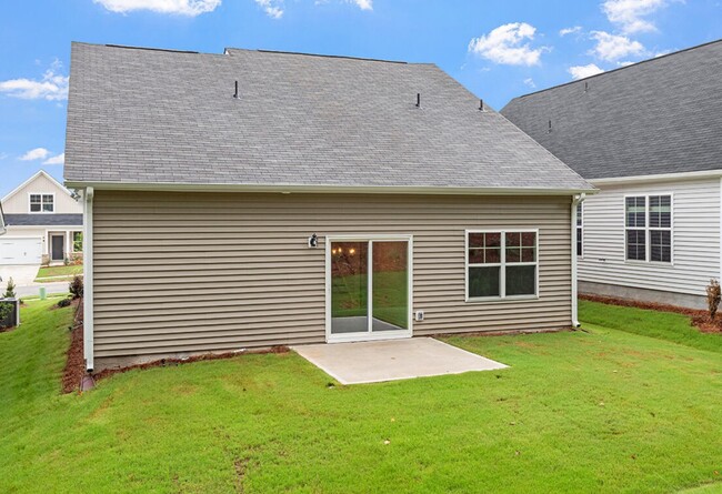 Building Photo - 160 White Oak Gdn Wy