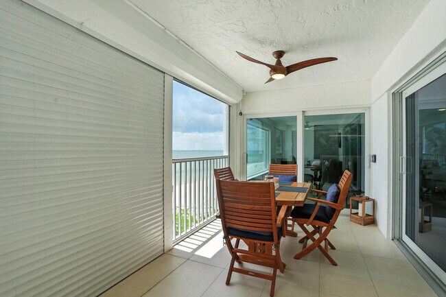 Building Photo - 9517 Gulf Shore Dr