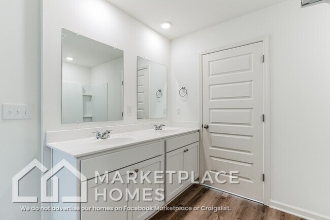 Building Photo - 7334 Wilburton Ln