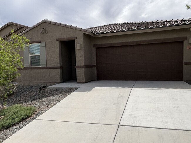 Building Photo - Vail School District with great views 4 bedroom plus den