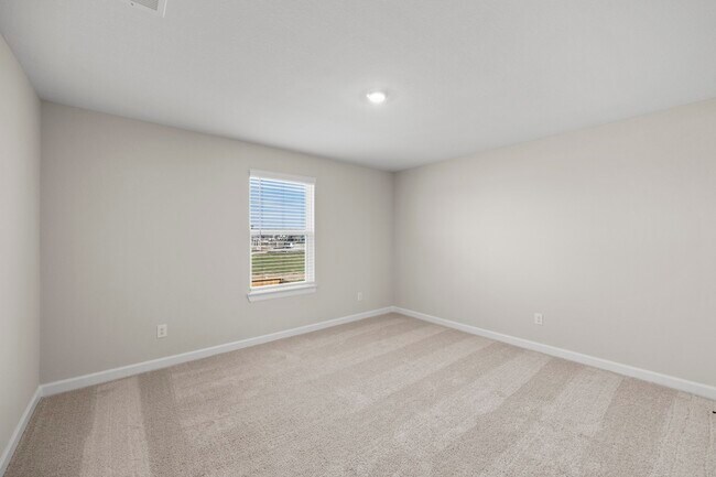 Building Photo - 3057 Sorrento Hl Dr