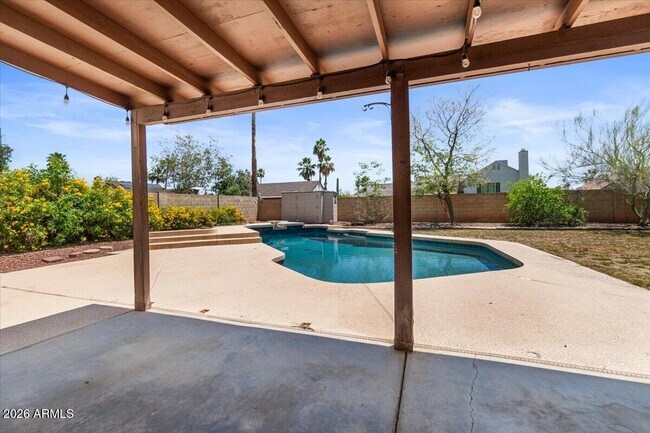Building Photo - 1041 E Kristal Way