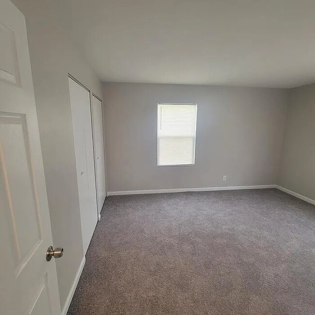 Building Photo - 6720 E 43rd Pl