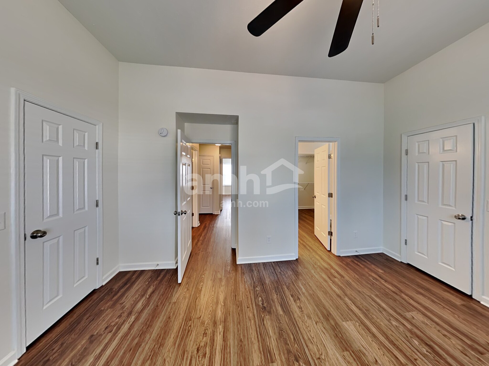 Building Photo - 2114 Debbie Ln