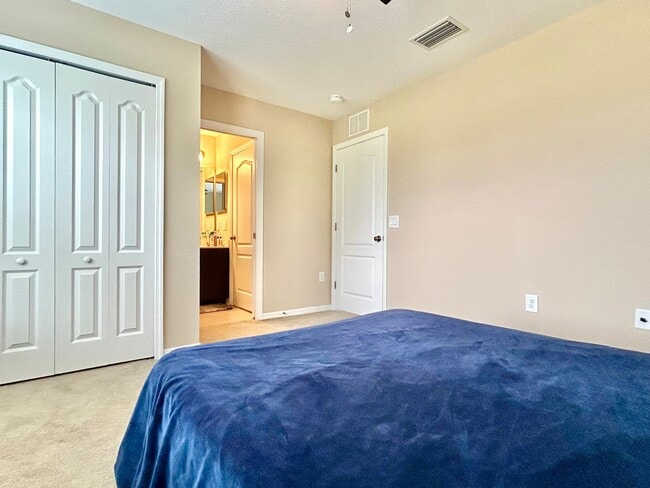 Building Photo - 4Bdrm 3Bath Spacious Home located in Misty...