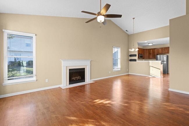 Building Photo - Beautiful home in the heart of Westfield!