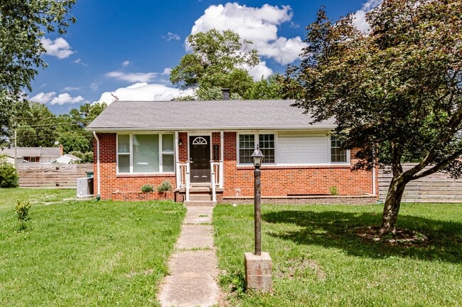 Building Photo - 9507 Stockbridge Dr