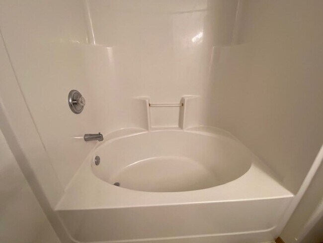 Building Photo - 6013 23rd St S