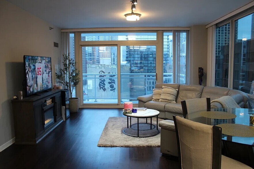 Building Photo - 757 N Orleans St