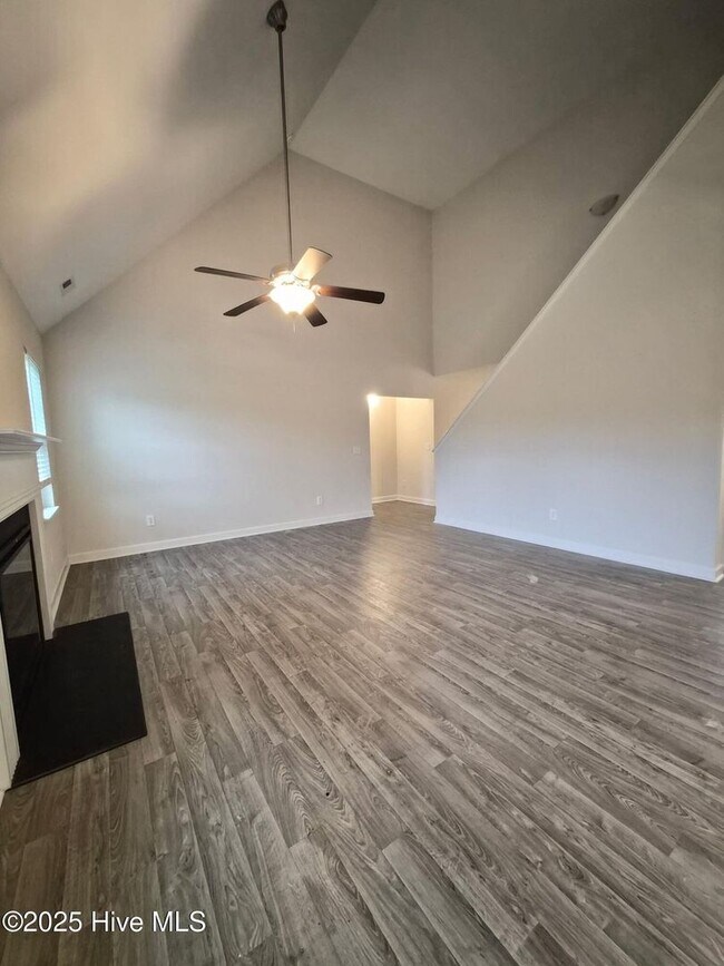 Building Photo - 616 Riggs Rd