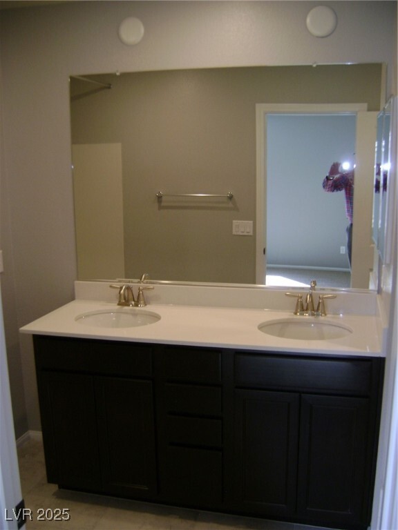 Building Photo - 2854 Starling Summit St
