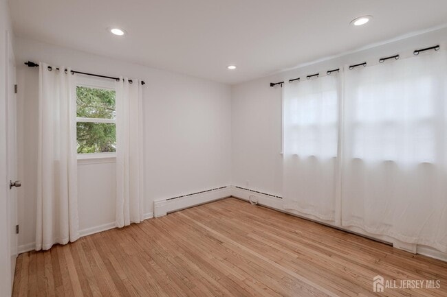Building Photo - 77 Irvington Ave