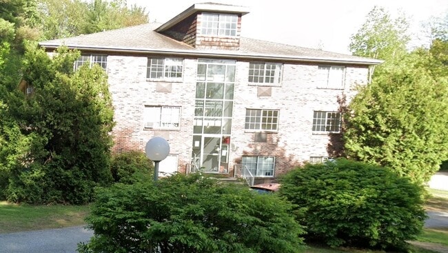 Primary Photo - Tall Pines Apartments