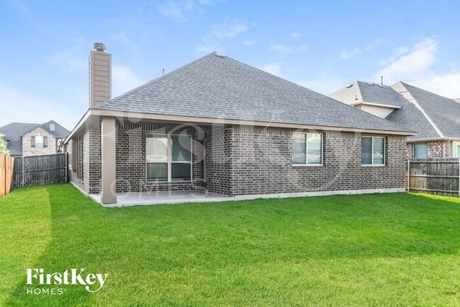 Building Photo - 1029 English Oak Dr