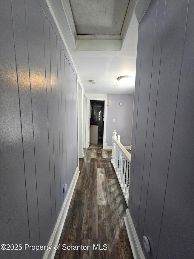 Building Photo - 325 Ferdinand St