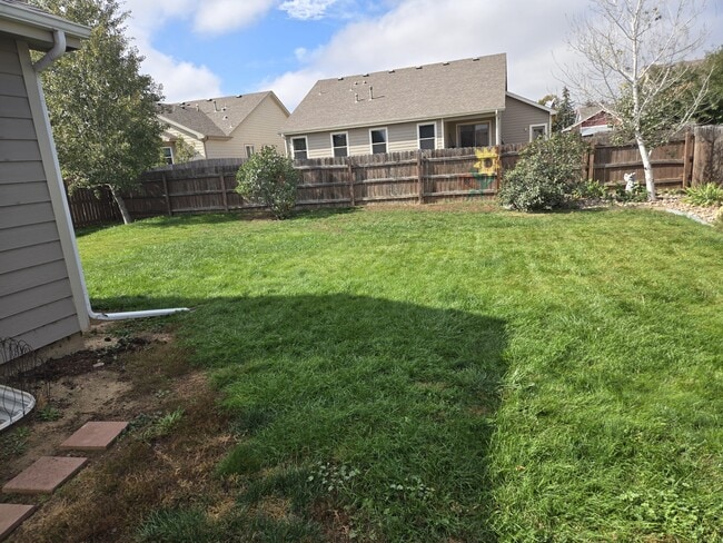 Building Photo - 1343 S Cora Ave