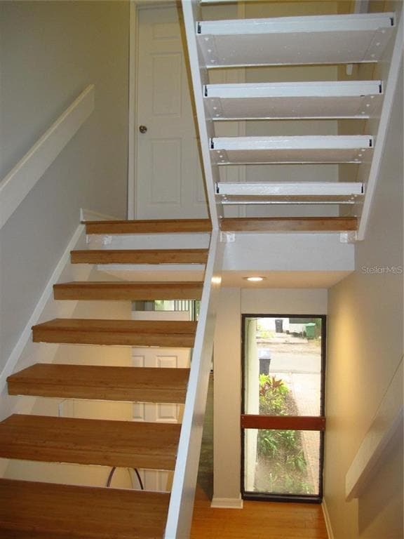 Building Photo - 1511 S Bay Villa Pl