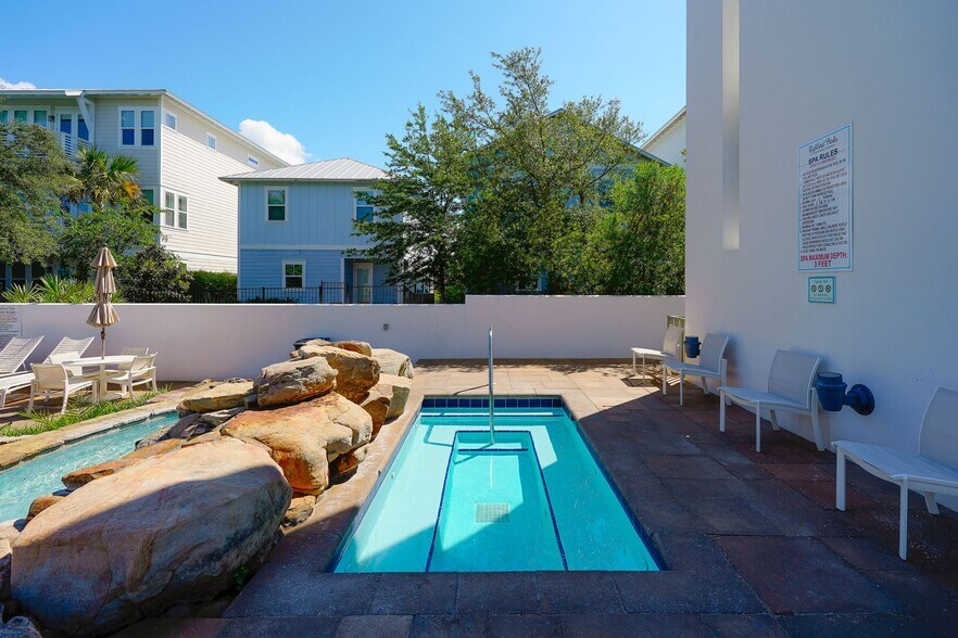 Building Photo - 111 Emerald Beach Way
