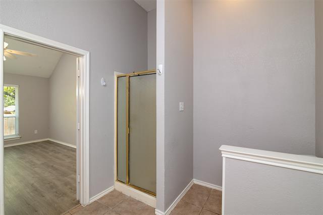 Building Photo - 1329 Maywood Ct