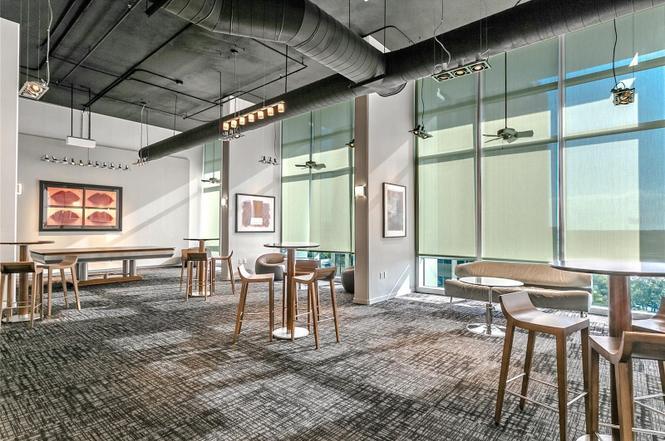 Building Photo - 150 E Robinson St