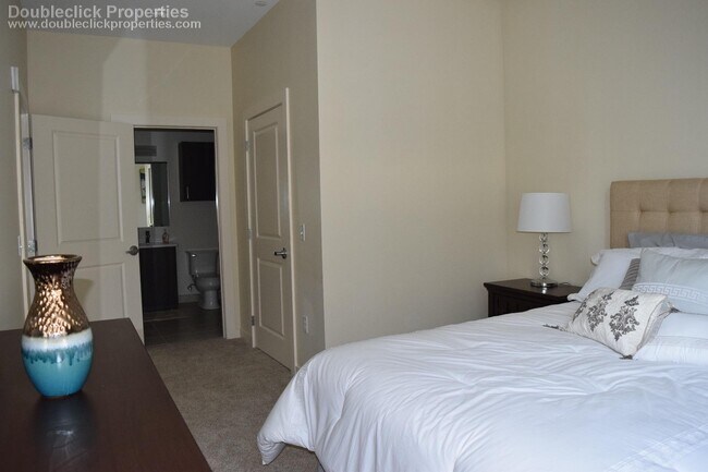 Building Photo - 180 Eastern Ave