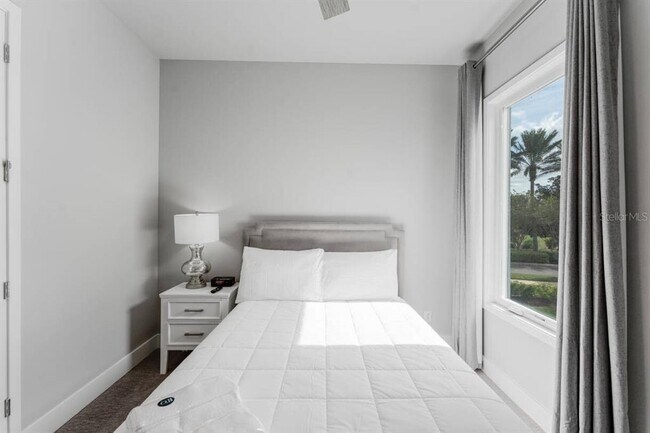 Building Photo - 7760 Sandy Ridge Dr