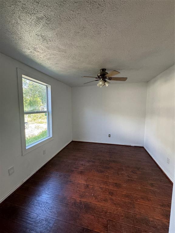 Building Photo - 8308 Lenore St